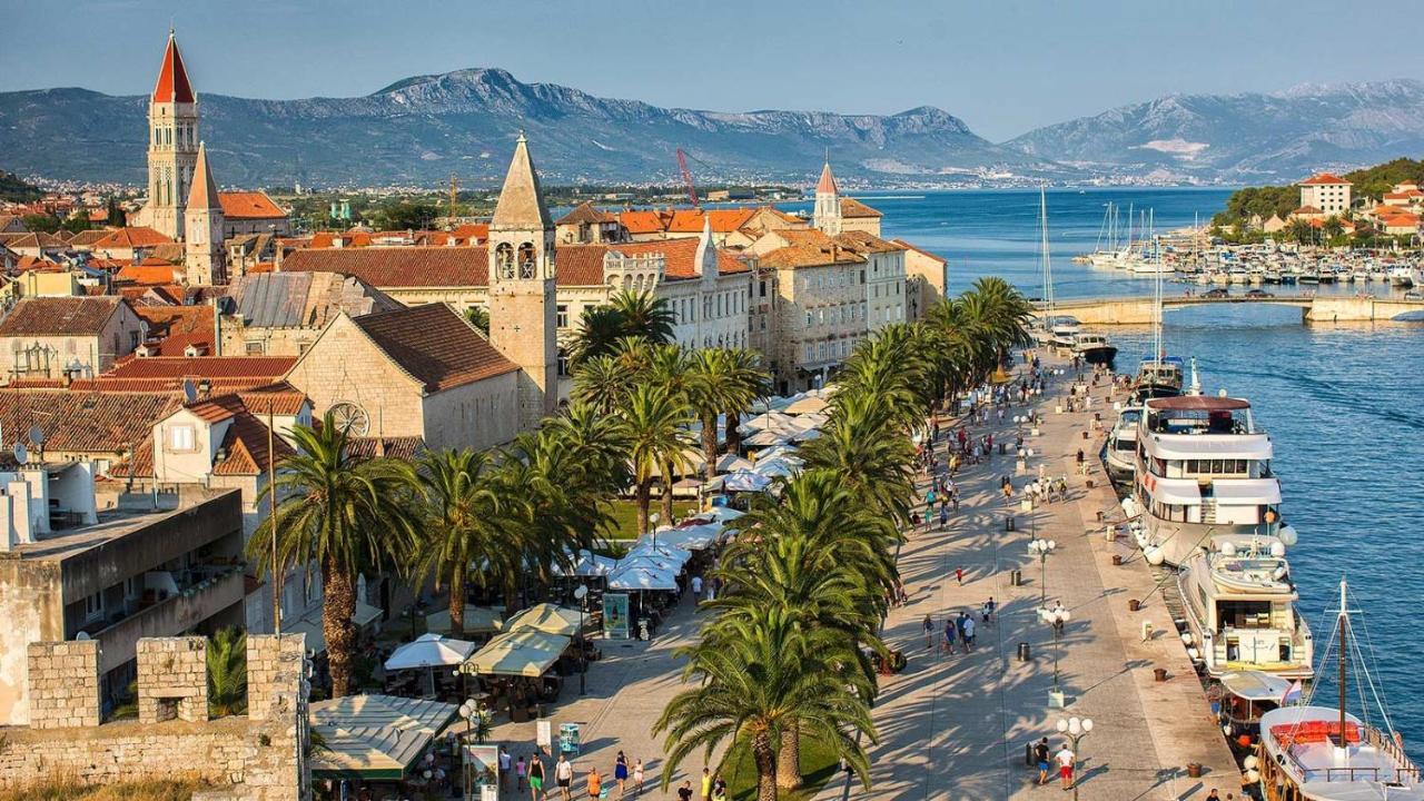 Apartment Gina Trogir Buitenkant foto